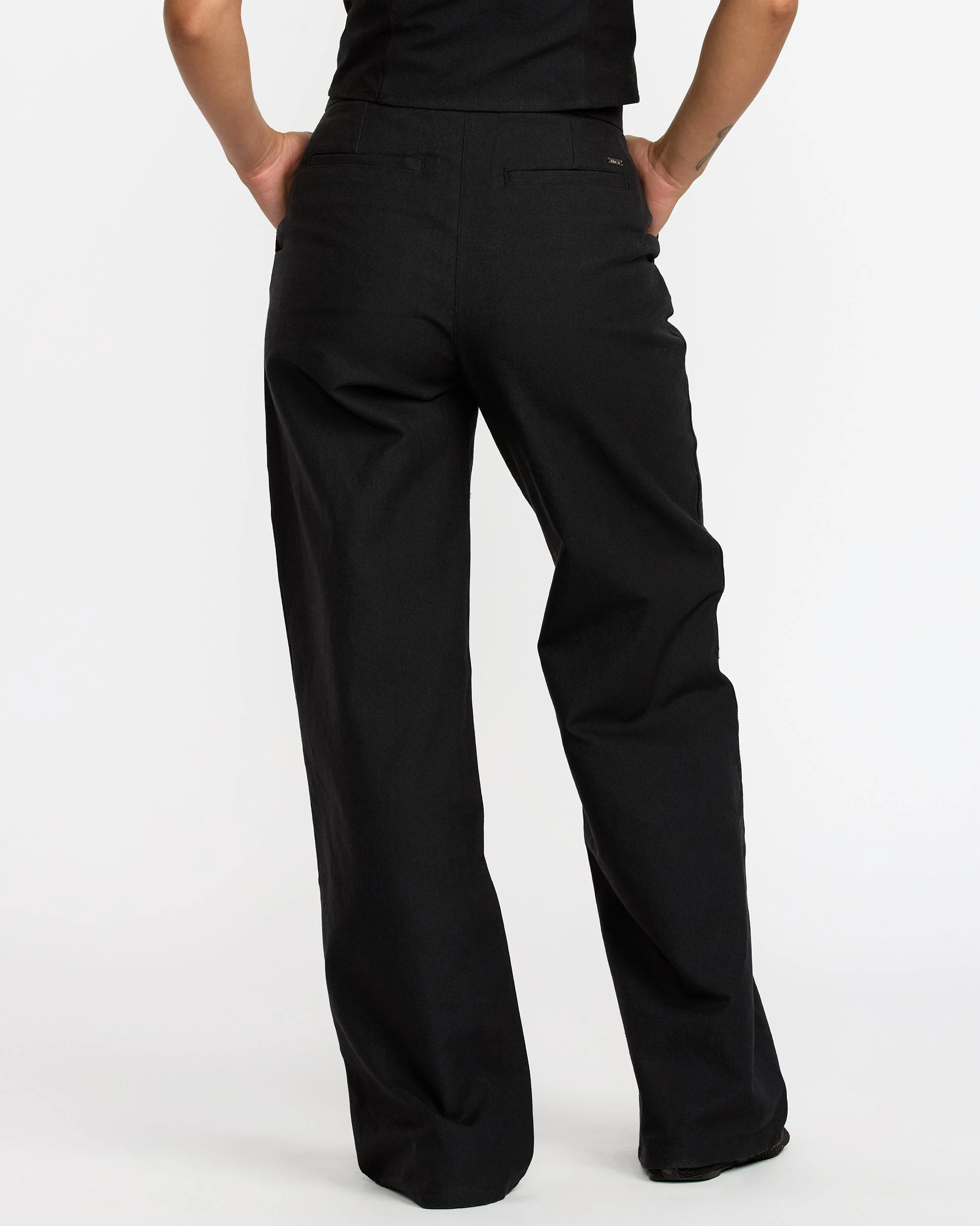 Bonnie Pant - Image 3
