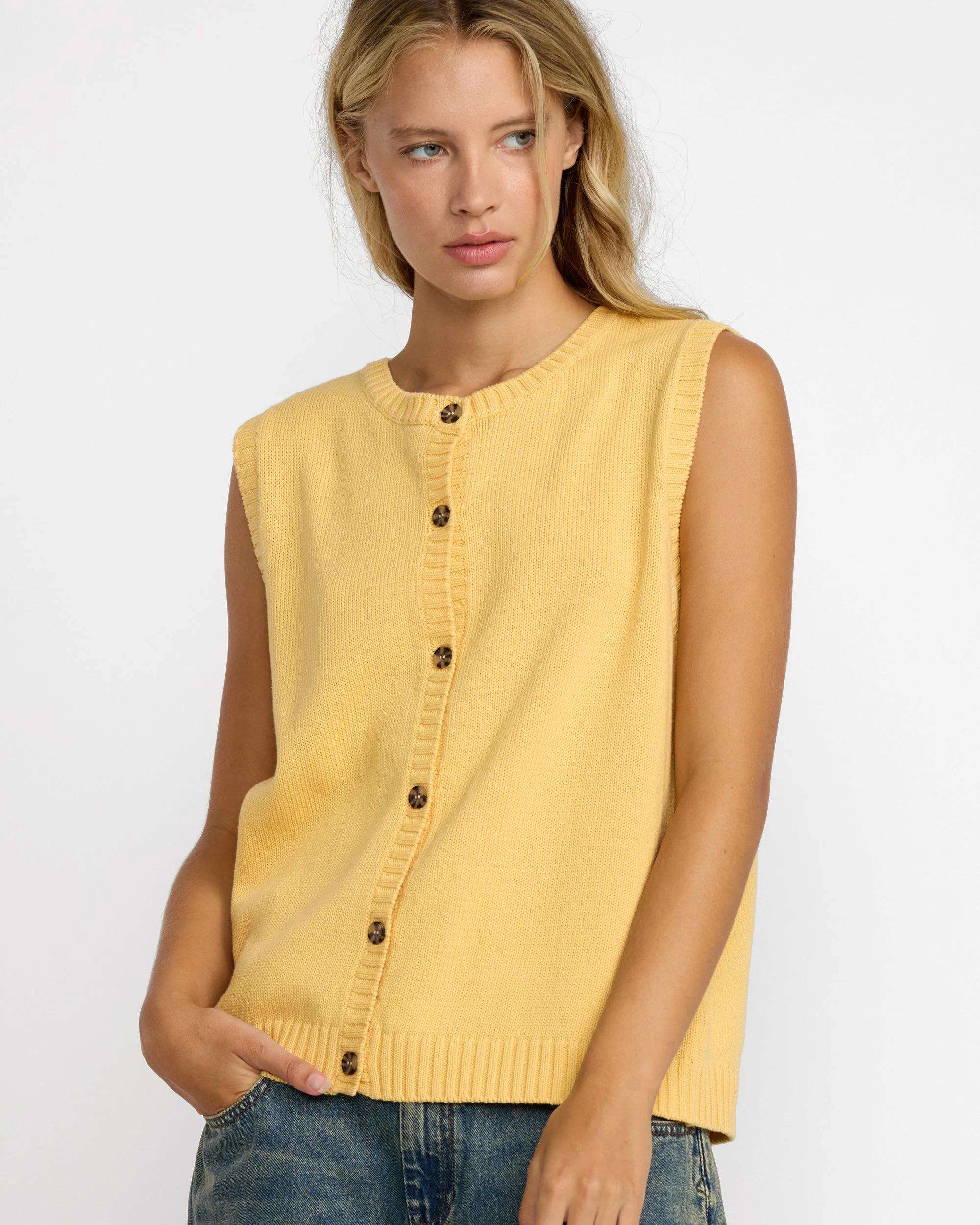 Carrie Sweater Vest - Image 4