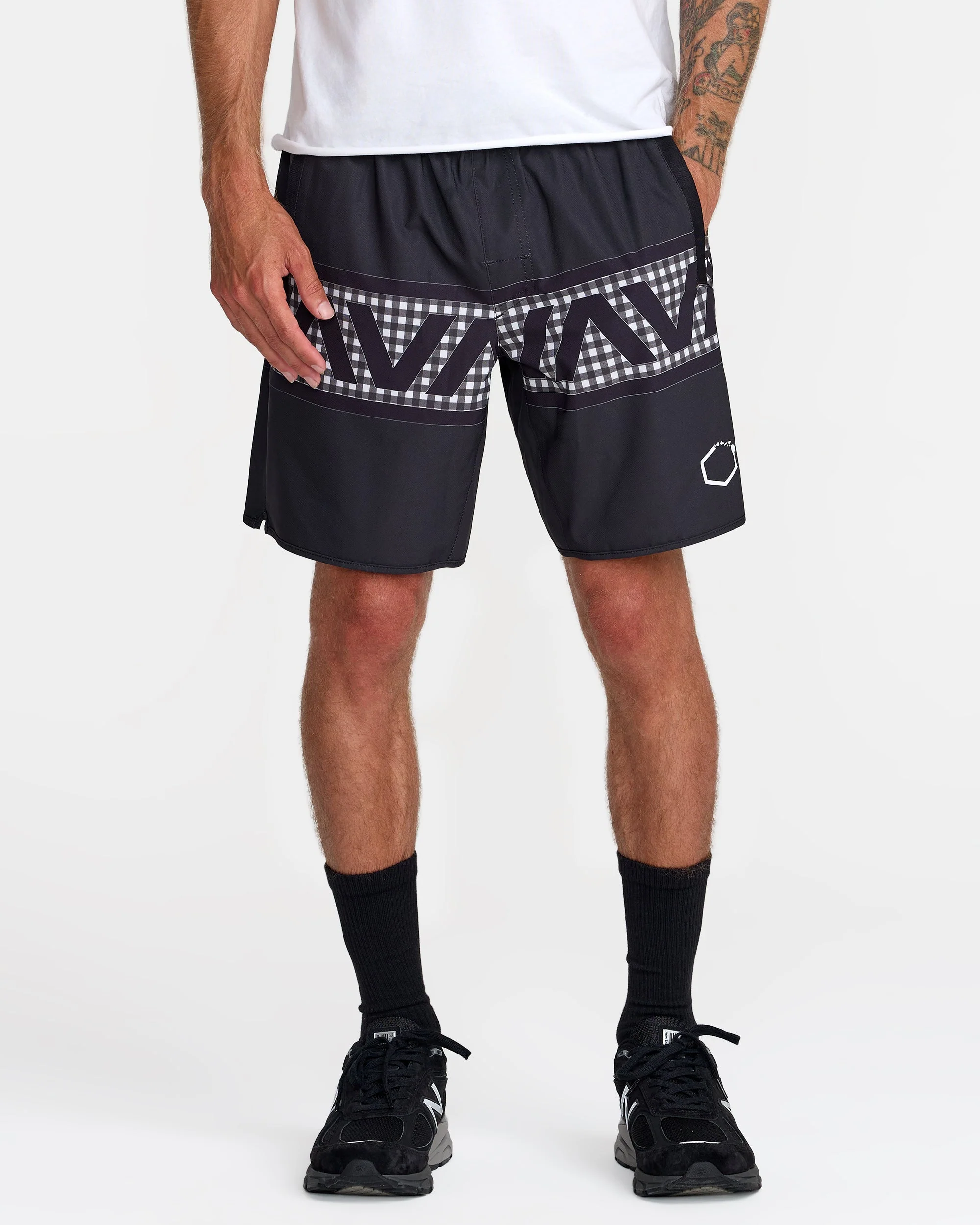 Hawaii Yogger Stretch 17" Short - Image 6