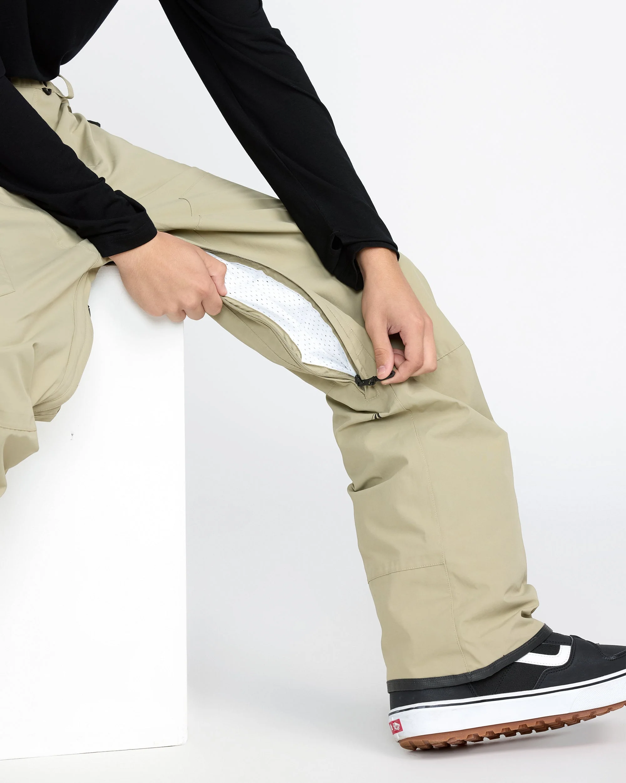 Men's L Gore-Tex Pants - Image 5