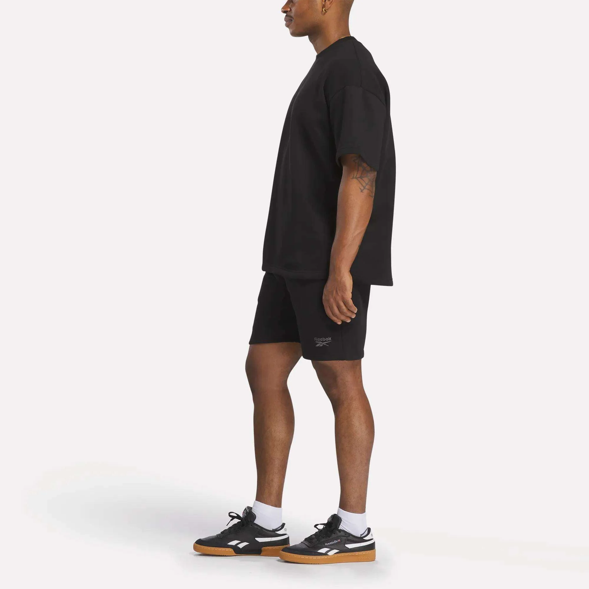 Men's Wardrobe Essentials Shorts - Image 2