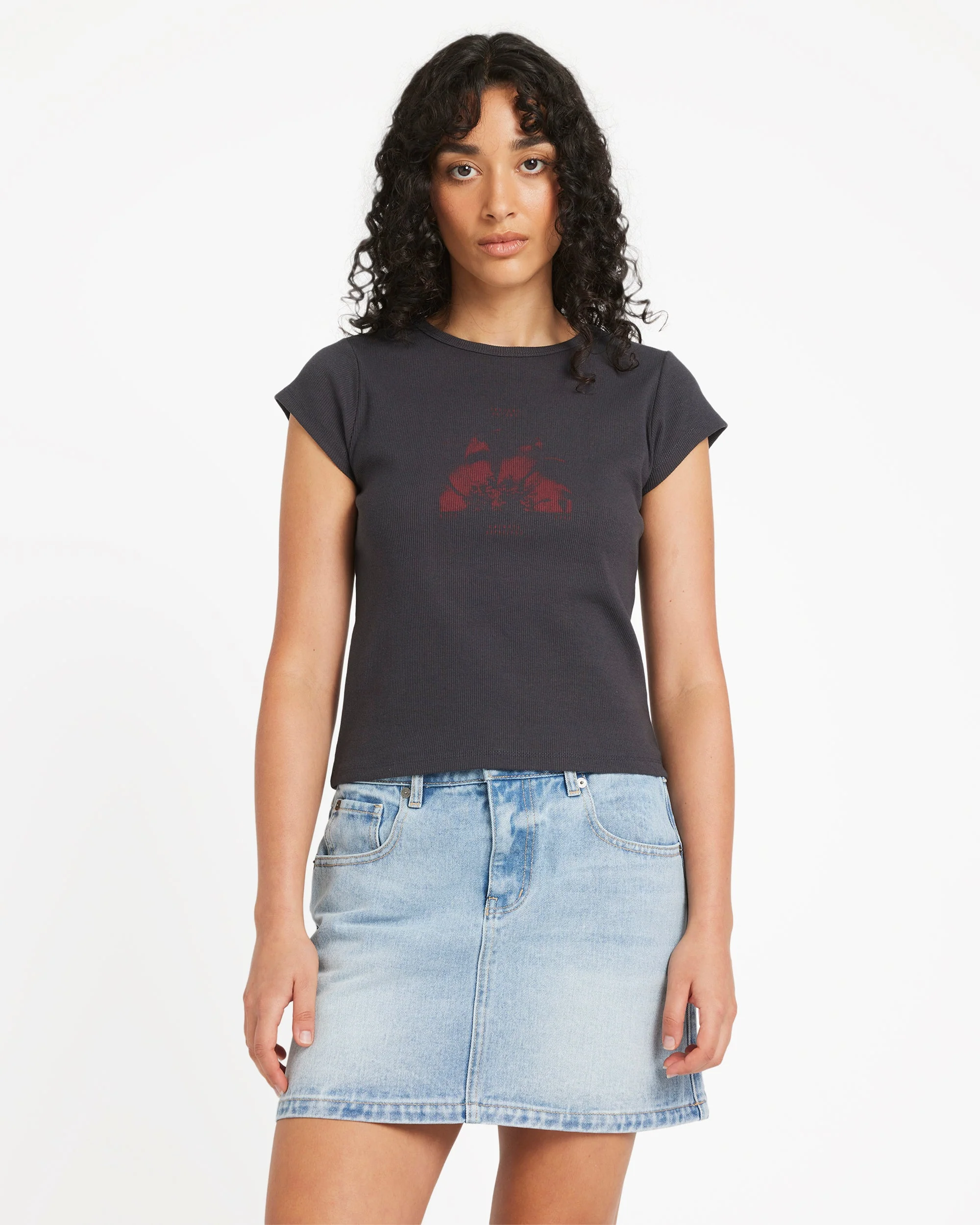 Ribbed Slim Tee
