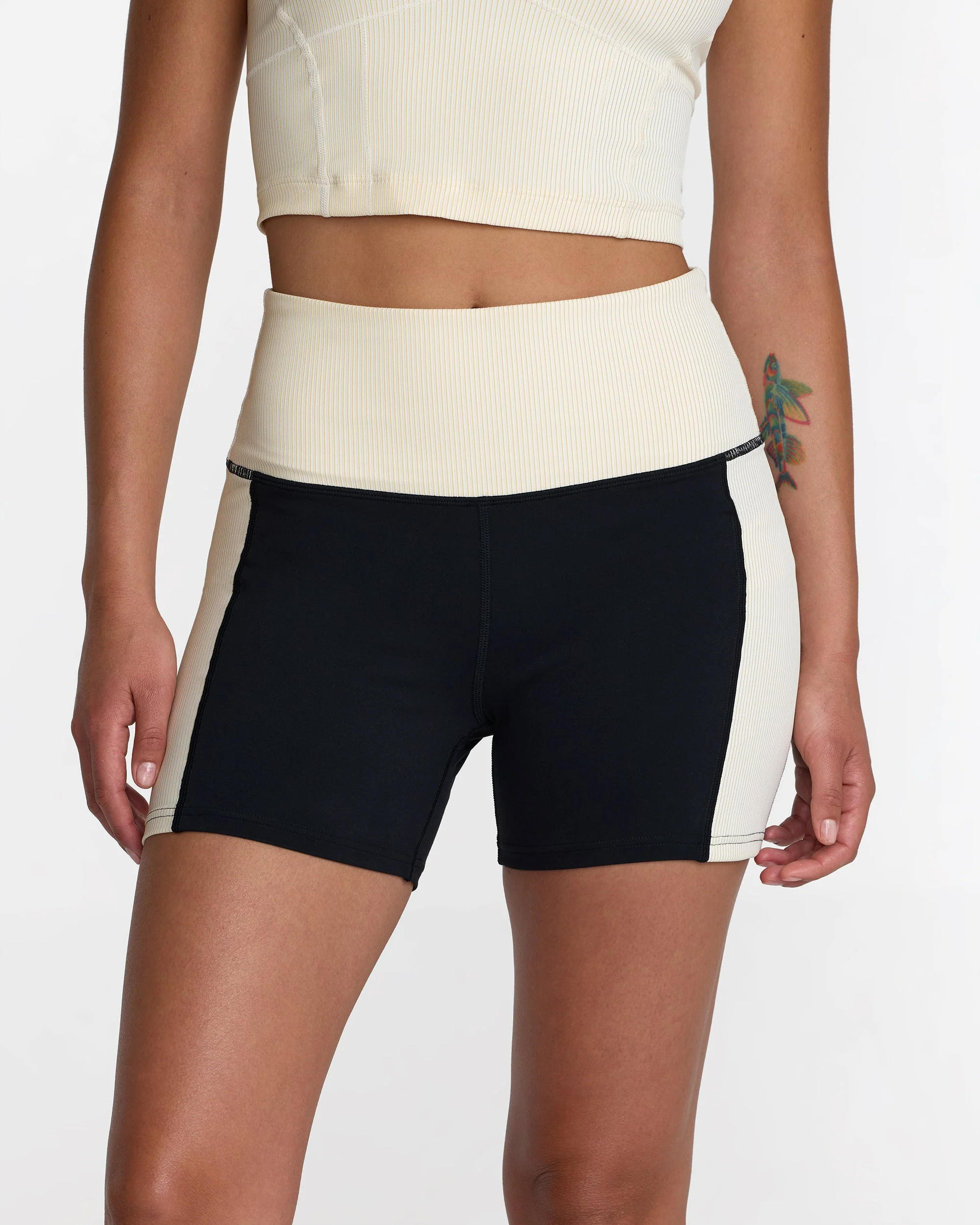 VA Essential Pocket Short II